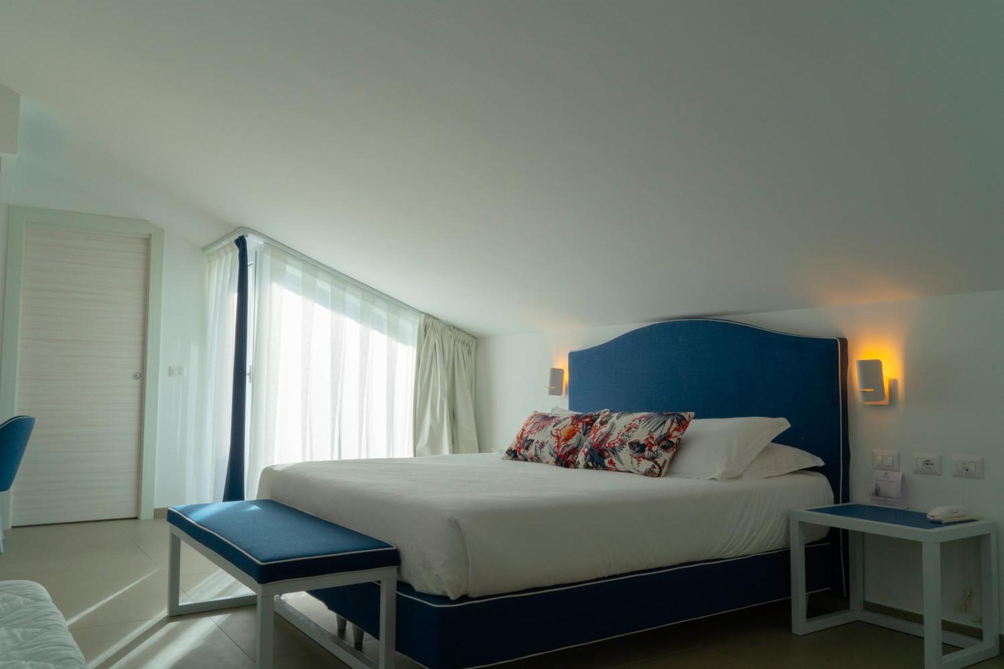 Costa D'orlando Seaside 4* Capo dʼOrlando